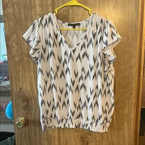 Women's Black and White Top